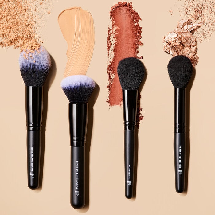 https://www.elfcosmetics.com/dw/image/v2/BBXC_PRD/on/demandware.static/-/Sites-elf-master/default/dwdf771bbf/2020/08282020_Brushes_V1_079_IGF.jpg?sw=700&q=90&strip=false