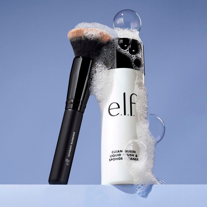 https://www.elfcosmetics.com/dw/image/v2/BBXC_PRD/on/demandware.static/-/Sites-elf-master/default/dwd4266e0d/2025/CleanQueenLIQUIDCleaner/111124_elf_CleanQueen_Cleanser_0051_MAIN-HELICON_358_w2QC_IGF.jpg?sw=700&q=90&strip=false